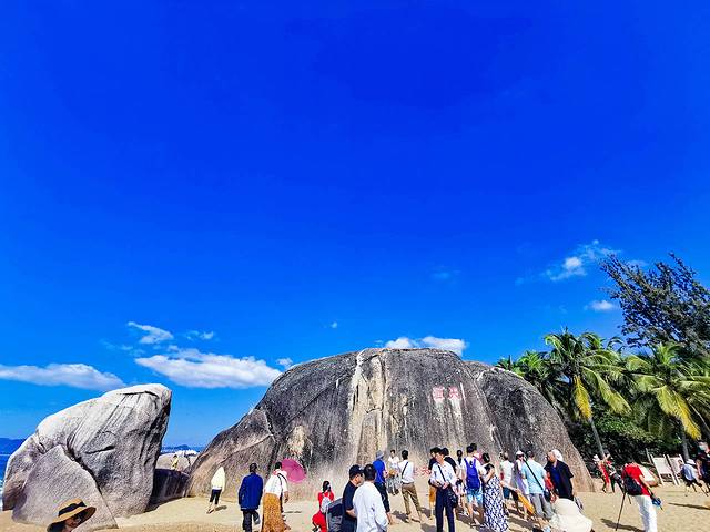 三亚海棠湾吃住攻略,三亚亚龙湾天下第一湾攻略