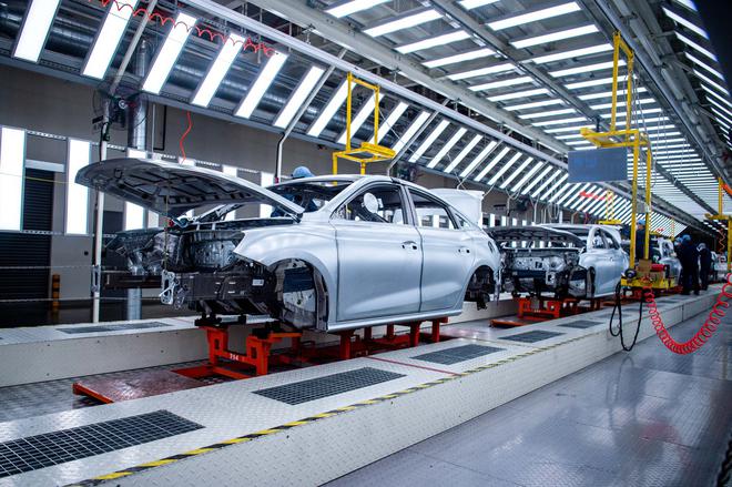 上汽名爵宁德工厂,上汽名爵5生产线