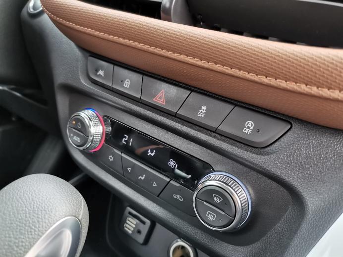 别克昂科拉试驾第一视角,别克昂科拉2017最全试驾视频