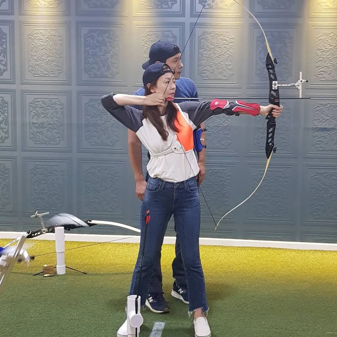 瑞思拜的殿堂级演技，国内热搜也忍不住要给金素妍S卡