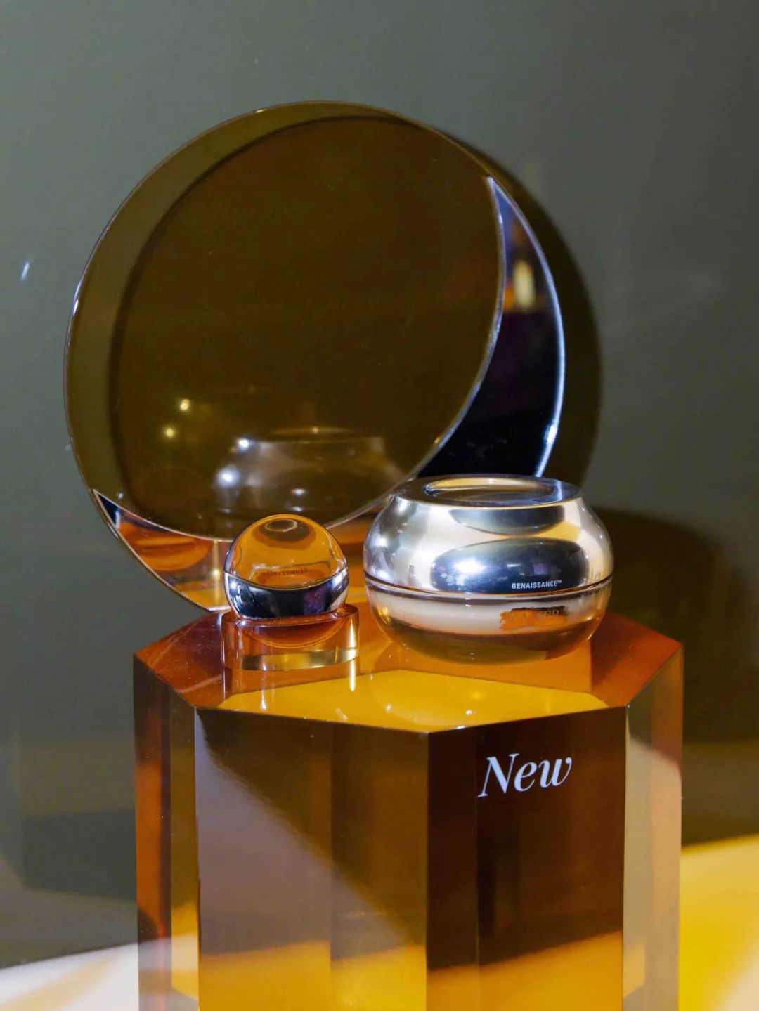 冰川、豹纹、天鹅、游乐园...今年的圣诞限量单品简直挑花眼