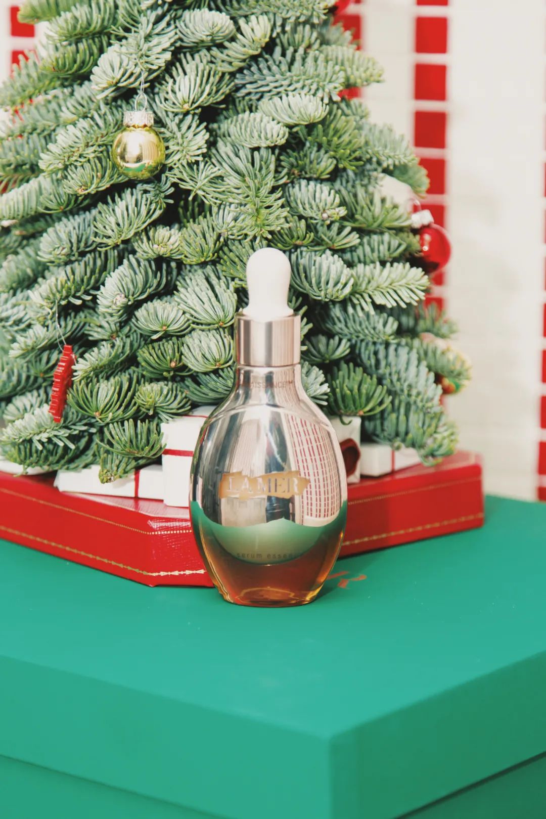 冰川、豹纹、天鹅、游乐园...今年的圣诞限量单品简直挑花眼