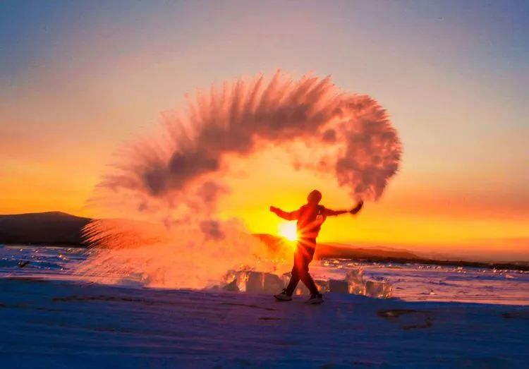 万科松花湖度假区雾凇冰雪节,吉林万科松花湖滑雪场旅游