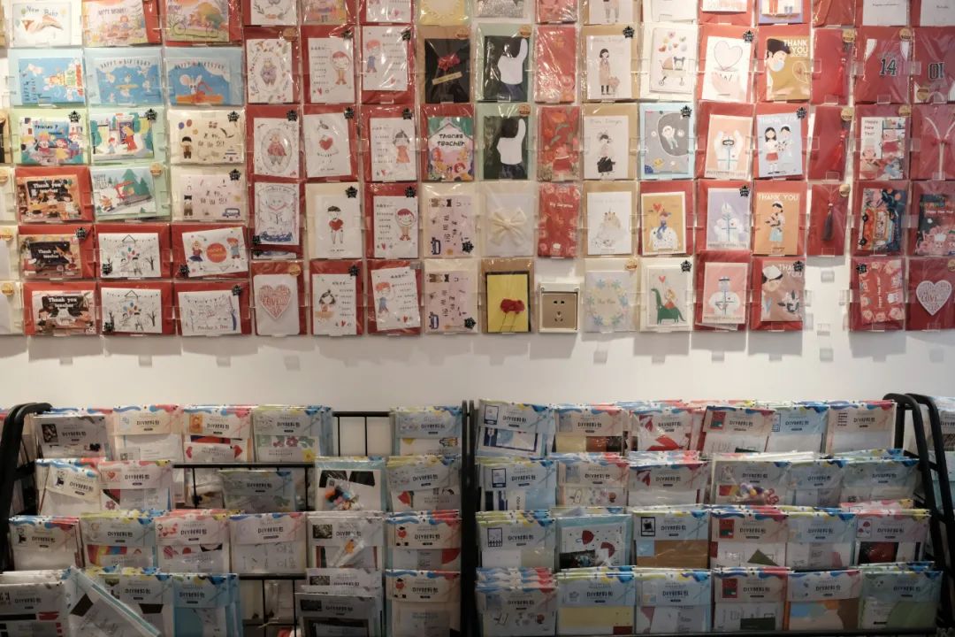 宽窄巷子附近有一条什么街,宽窄巷子旁边的小巷子