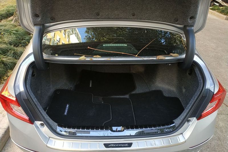 配置到位的车,配置性能好空间大的车10万以内