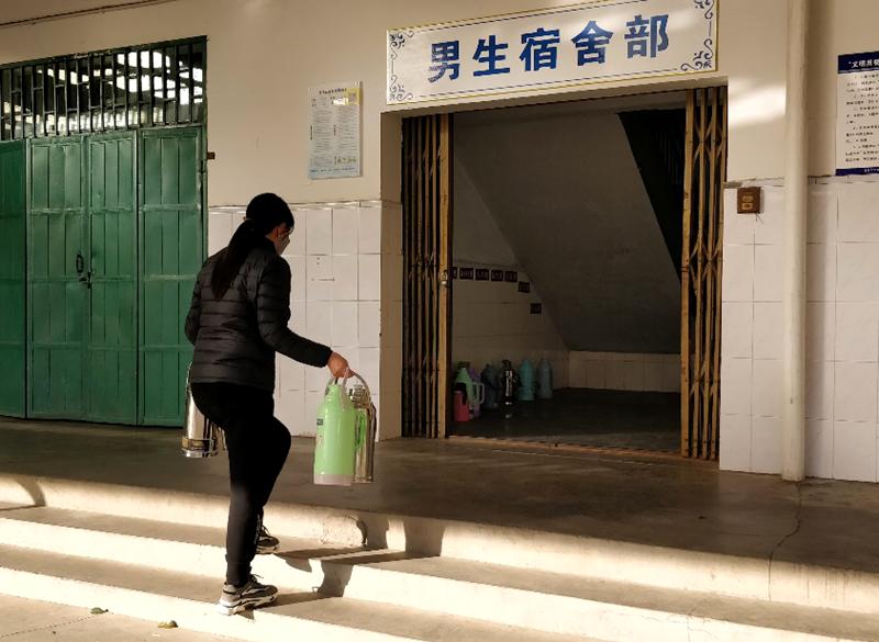 为了“暖起来”这件事儿，他们秀出了“十八般武艺”……