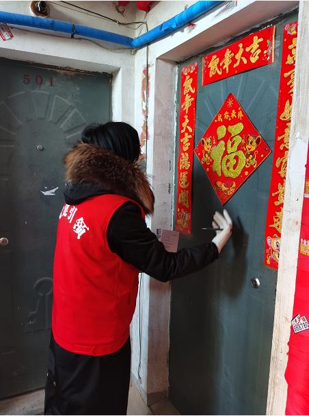 社区临时党支部负重前行 (临时党支部守护平安)