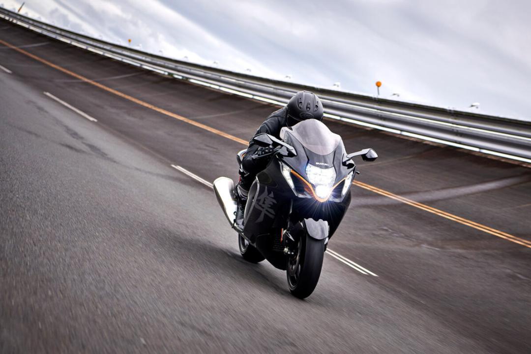 铃木ax100翻新复活,2021款铃木隼hayabusa