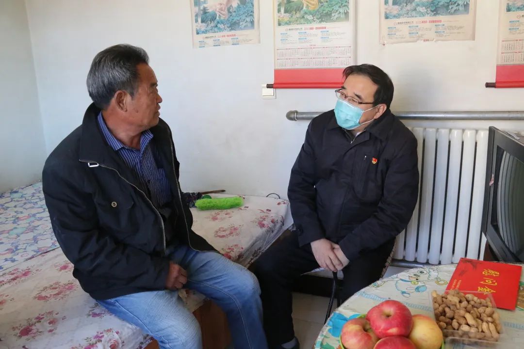 节前送温暖，真情暖人心——密云检察院*党**组书记、检察长张京文到古北口镇走访慰问农籍老兵、困难*党**员和农村低保户