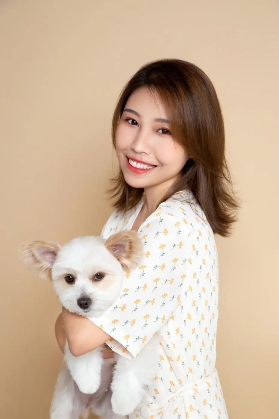 25岁,我给猫狗做奶茶,年入300万|后窗