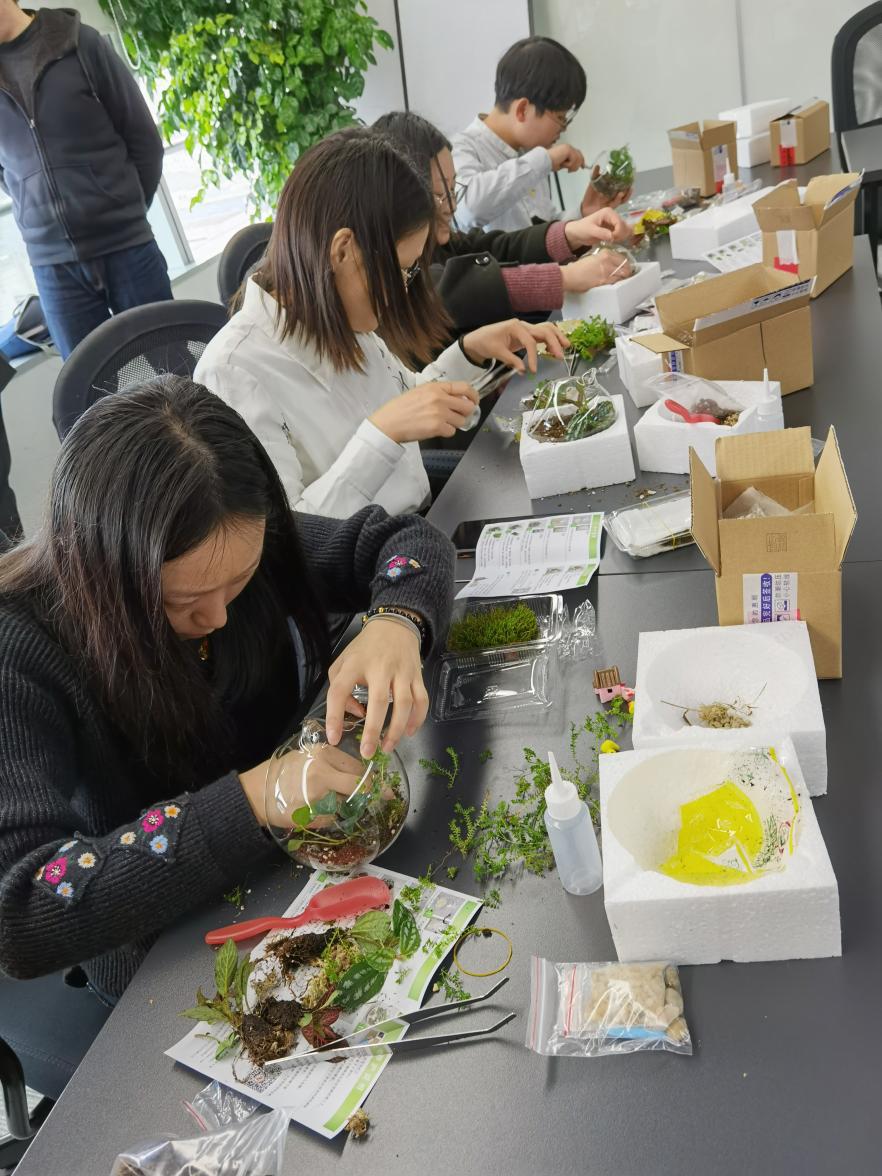 *党**群融合社企联动丨当互联网企业“遇见”*党**建指导员，*党**史学习变得更有趣了