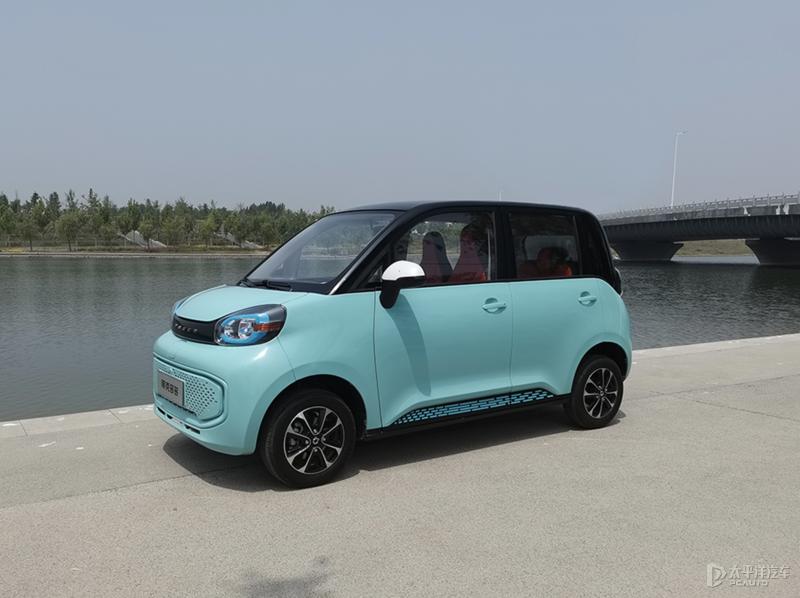 新款起亚嘉华实车曝光,2022丰田皇冠陆放豪华版图片