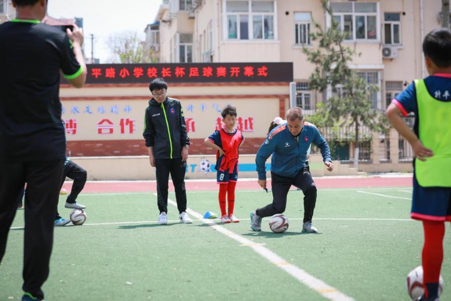 青岛海牛青训队足球,青岛海牛青训