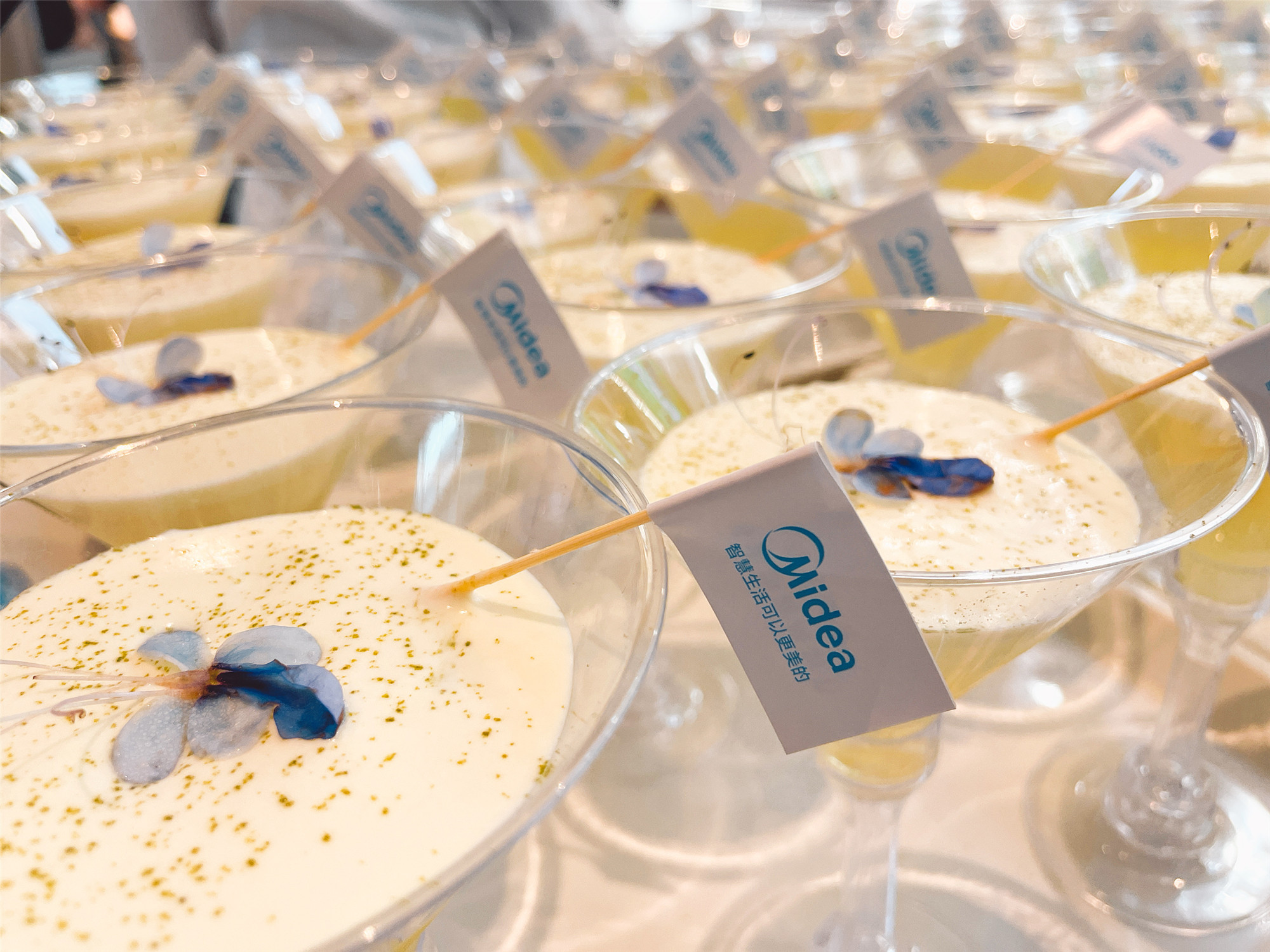 美的智慧小电超级体验店,美的小电器体验店