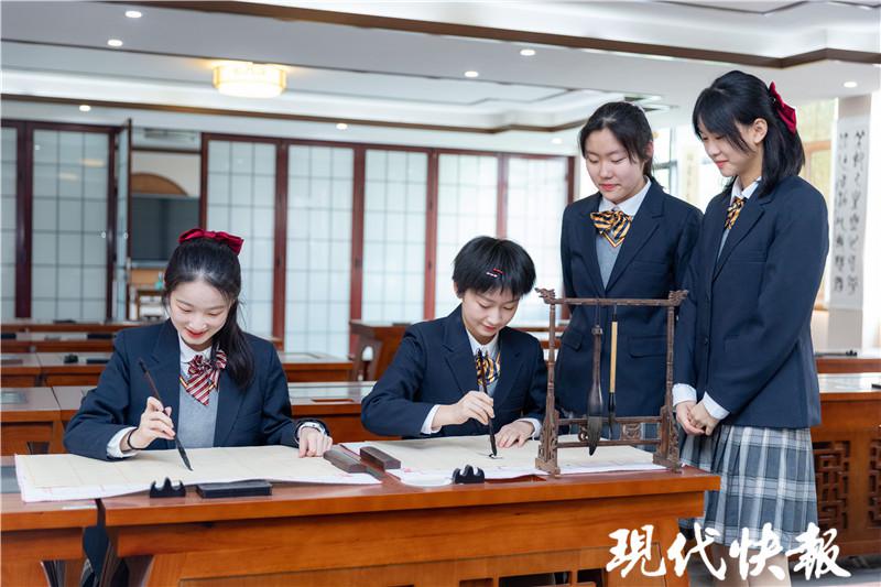 *京大南**学附属中学，“三新”背景下高质量发展的启示