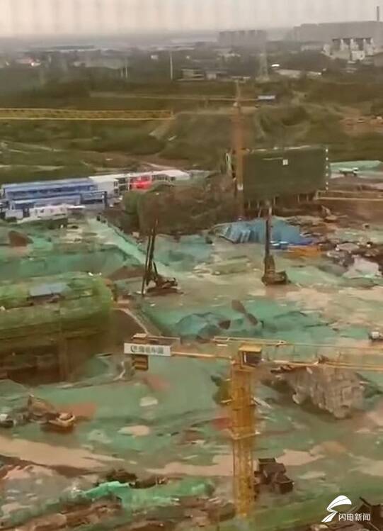 济南绿城春来晓园交付的施工标准,济南绿城春来晓园被风刮倒