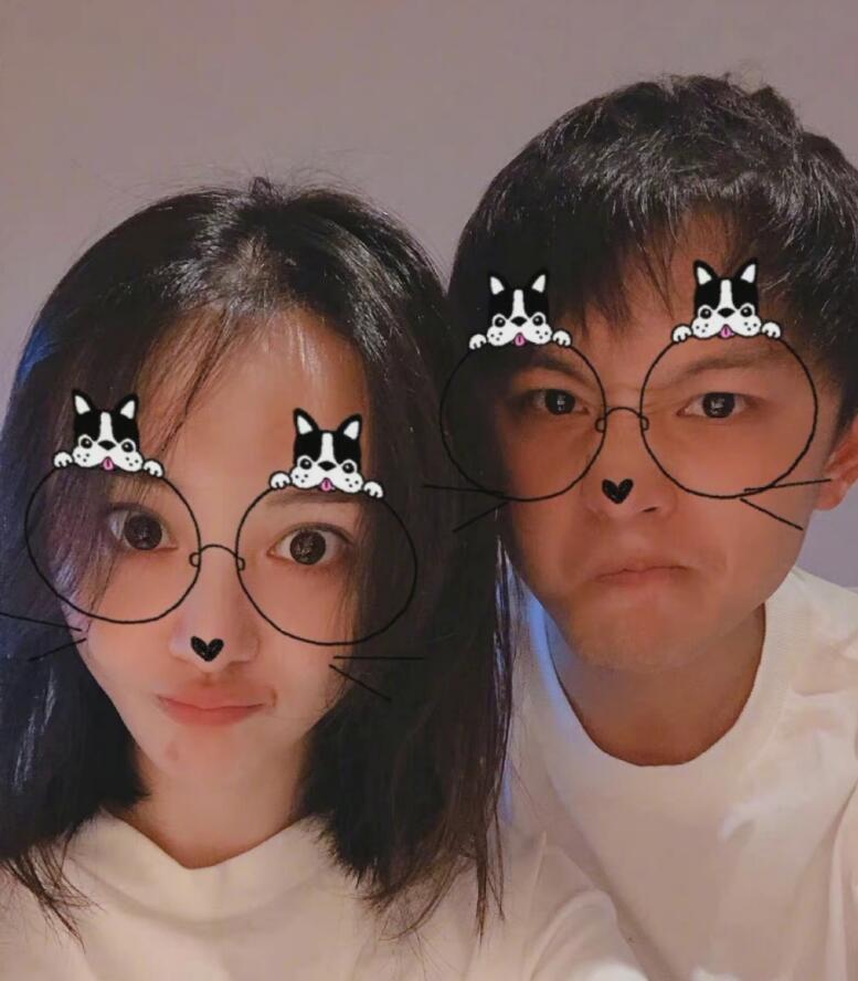 张恒发文再锤郑爽，试图将7个月大孩子引产，出生后坚持送走