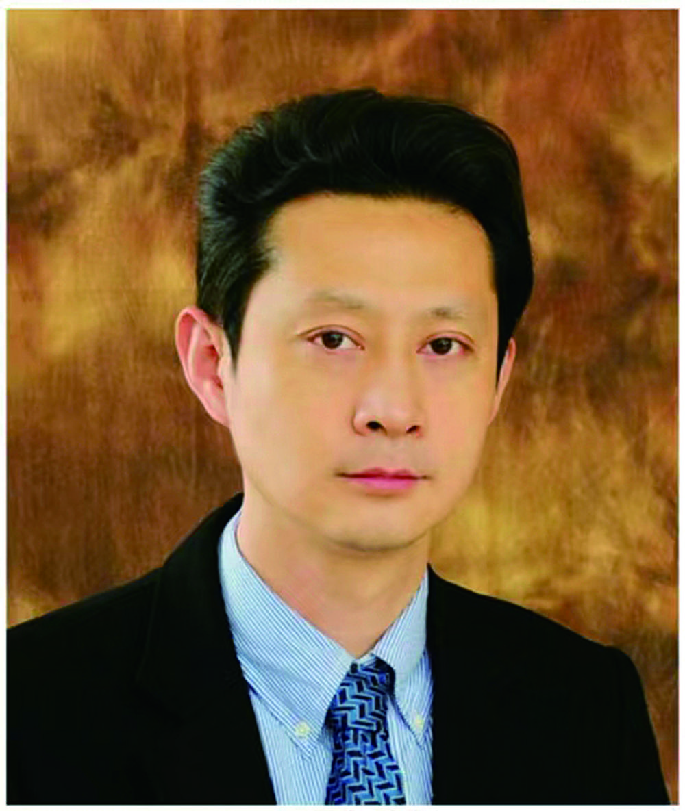 凭着“火眼金睛”，他为临床诊疗精准“解码”