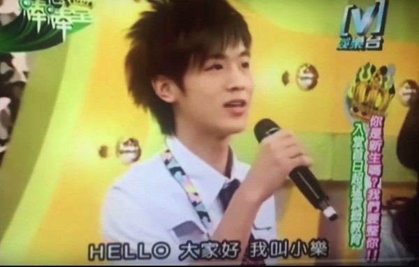 小乐「齐眉短浏海」新造型曝光！神逆龄重现13年前《棒棒堂》嫩脸