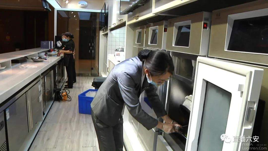 机器人烹饪餐厅,机器人炒菜自助餐厅