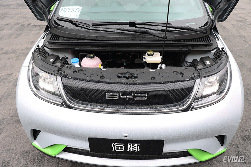 纯电续航420公里的比亚迪海豚提车,新能源汽车比亚迪海豚电动汽车