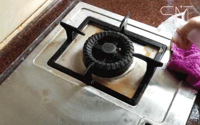 鞋子穿久了脏了怎么办,鞋子穿久了很脏怎么把它清理干净