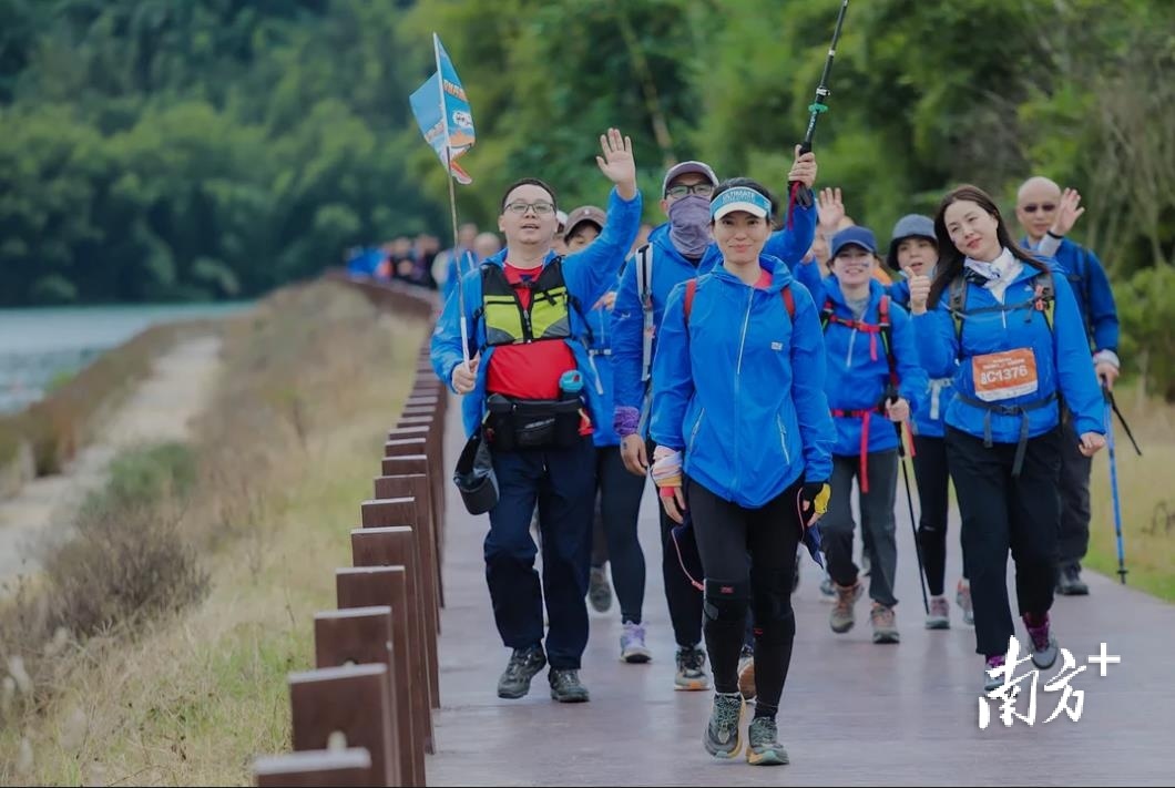 穿越丹霞山50公里徒步赛路线图,徒步旅游50公里要走多久