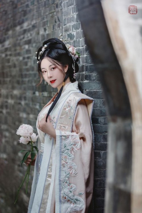 《续诗评》浅析,十一：什么是结响？写诗在音韵上如何和谐？