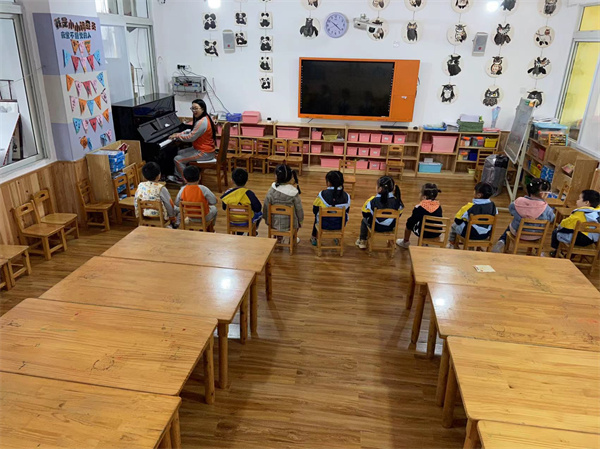 自主皆精彩,混出真乐趣——雨城一幼中大街园区混龄走班活动开始啦