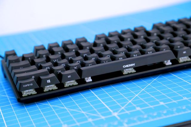 樱桃小键盘mx8.0,樱桃8.0机械键盘配8.1鼠标