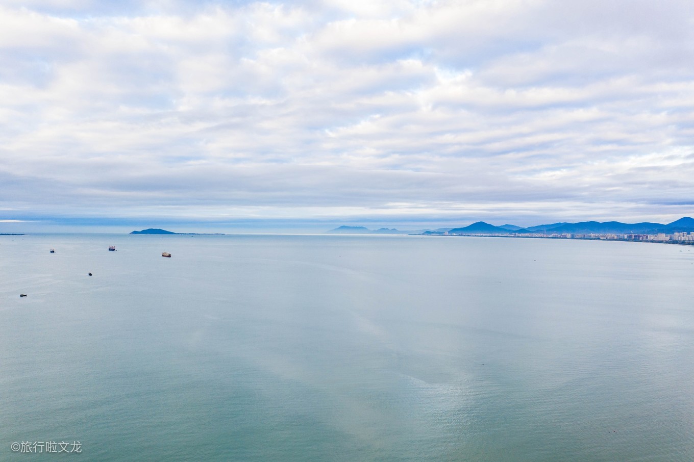 三亚凤凰岛航拍震撼大片,登上山顶俯瞰三亚全景