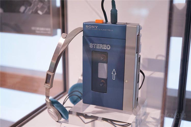 索尼爱立信w系列回顾,索尼爱立信w系