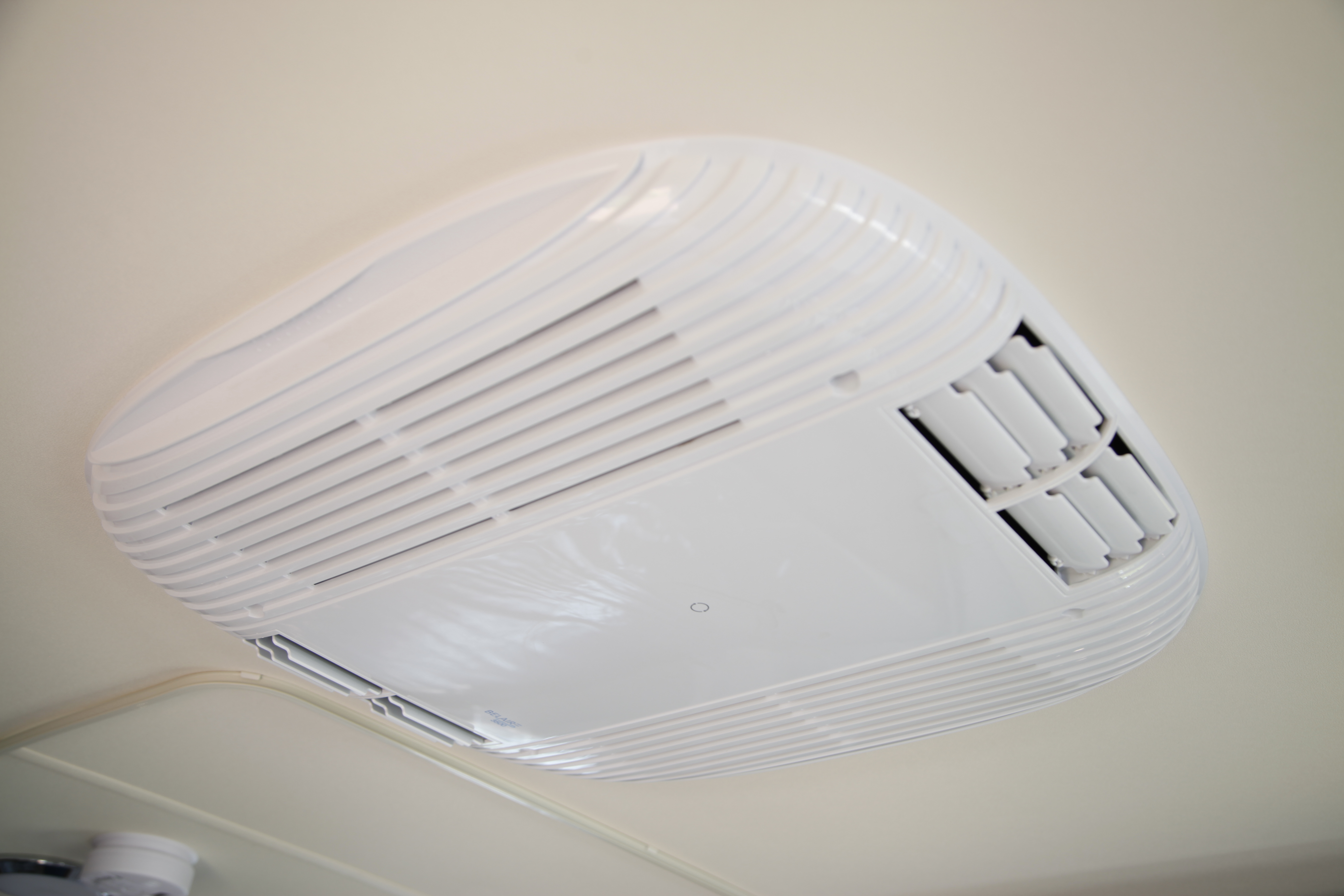 大顶C型限量发售，配置给力，舒适超大空间竟然还有子母床？