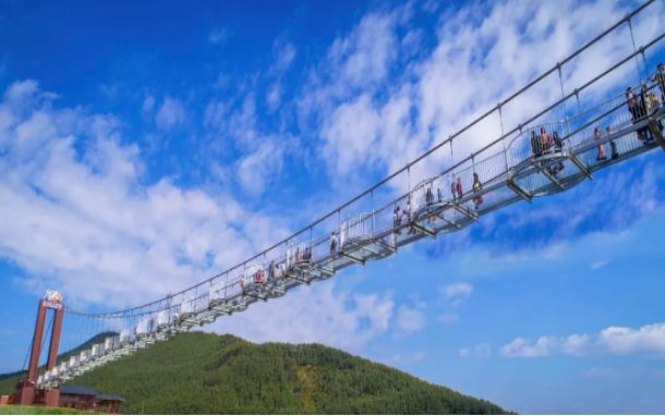 羞羞的铁拳泳池取景,潮州绿岛山庄景区