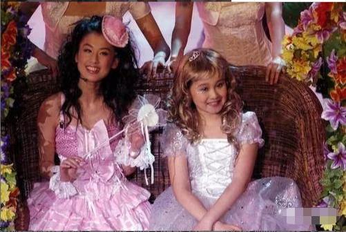 张柏芝赵本山倪萍,赵本山黄圣依张柏芝