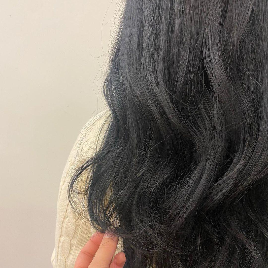 显白发色不用褪色就很好看的发色,发色推荐显白高级夏季