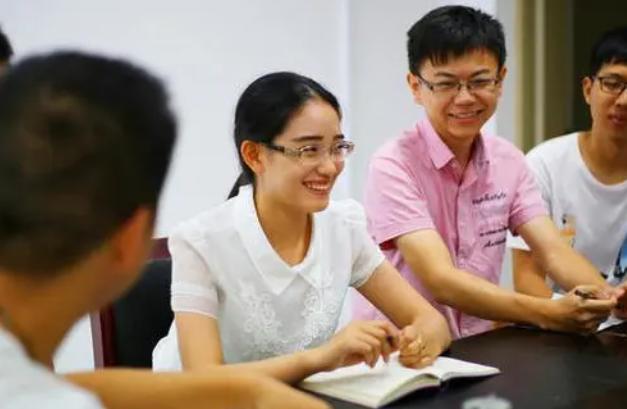 过了30岁之后，才真正知道“选调生”的好处，应届生莫要错失良机