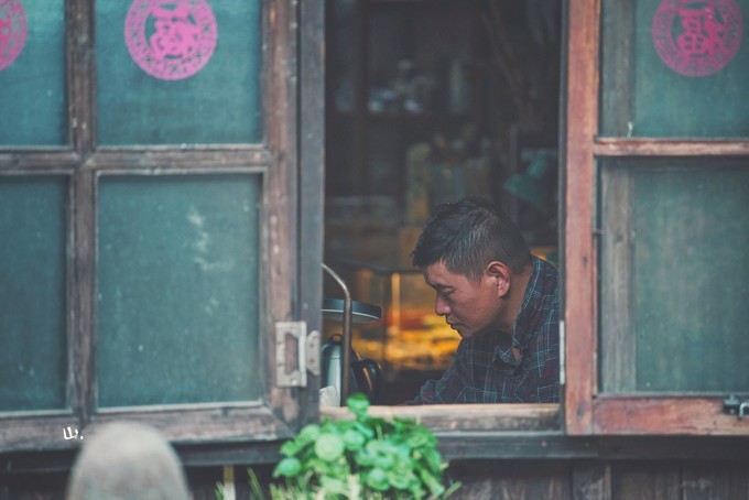心中有桃花源何处都是山水间,心中若有桃花源何处是水云间