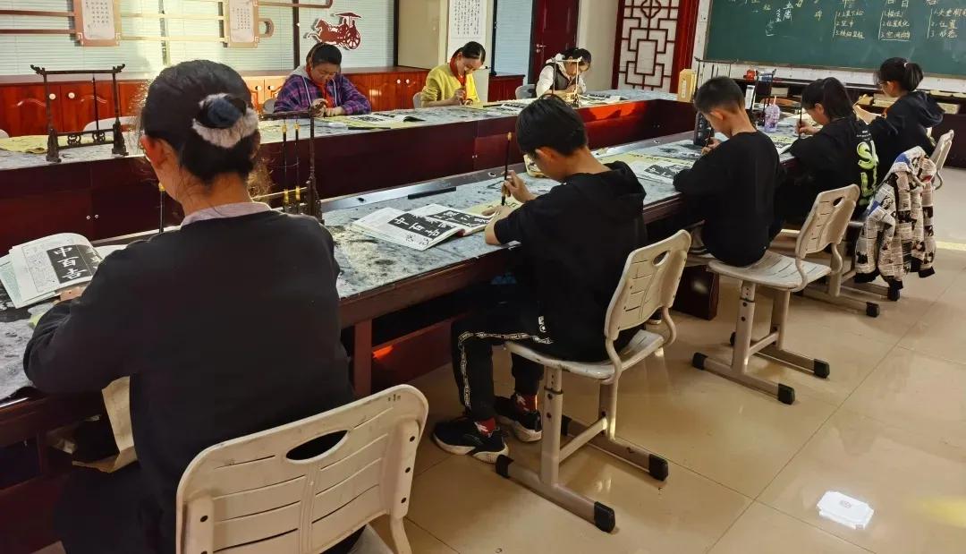 太原市小店区华德天一小学校,太原华德天一小学好不好进