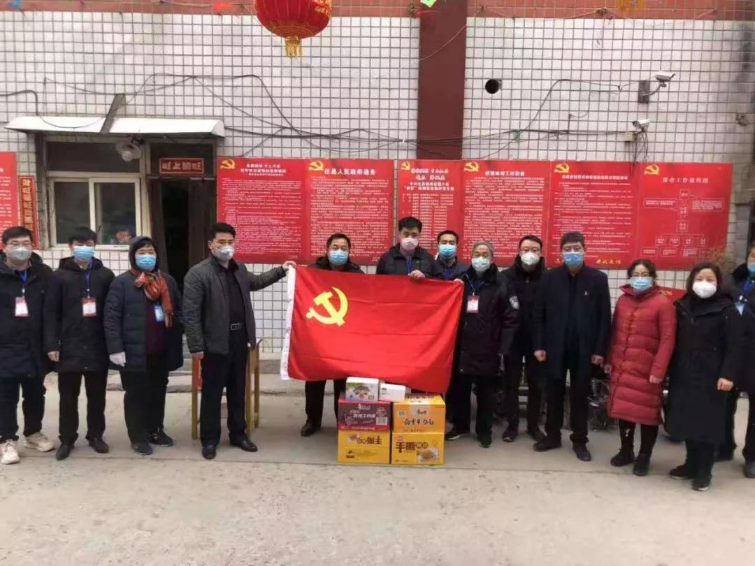 致敬坚守防疫一线的守门人,坚守岗位做表率抗击疫情当先锋