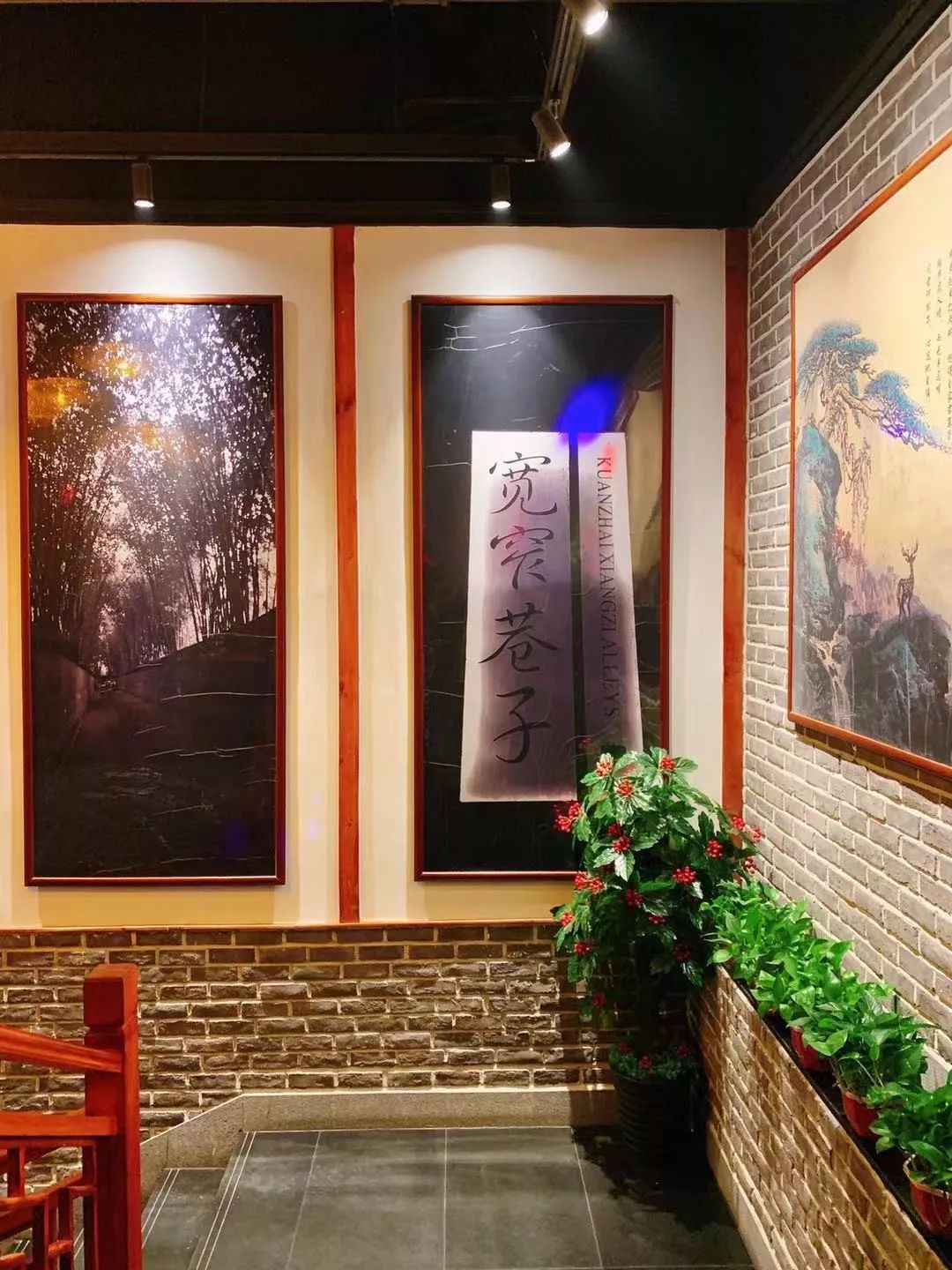 长春最强演艺阵容竟藏在这家火锅店里，火锅涮串自由切换，太嗨了