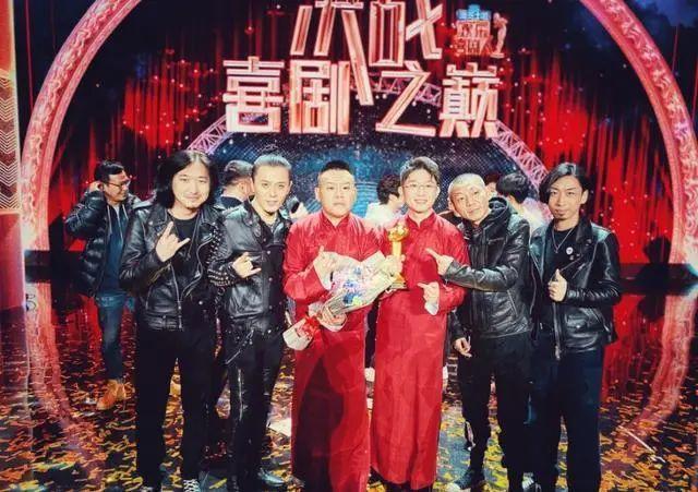 德云社第25年，相声“过时”？郭德纲逼下梁山