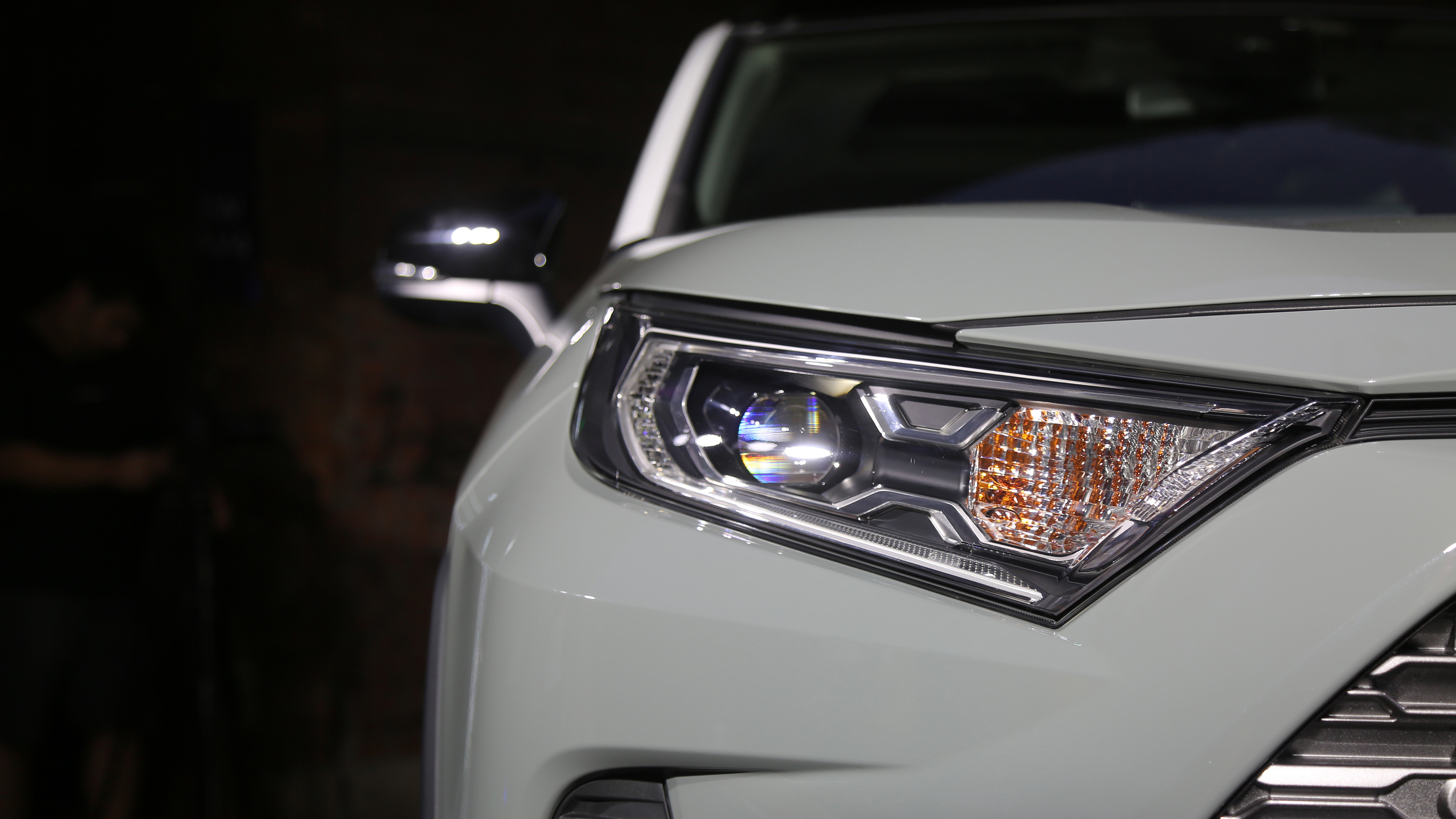 丰田rav4荣放越野版国产,全新一代丰田rav4居然这么惊艳