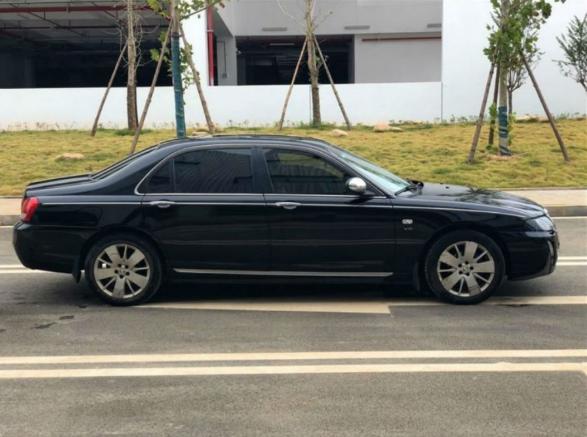 二手荣威750一万左右靠谱吗,山东小伙花一万多买个二手车