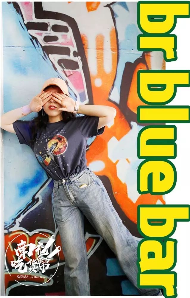 18岁踢球小伙,18岁踢球小将