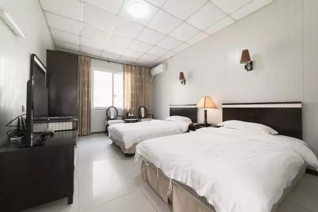 成都自驾百里杜鹃旅游攻略,万亩杜鹃花在青山幽谷