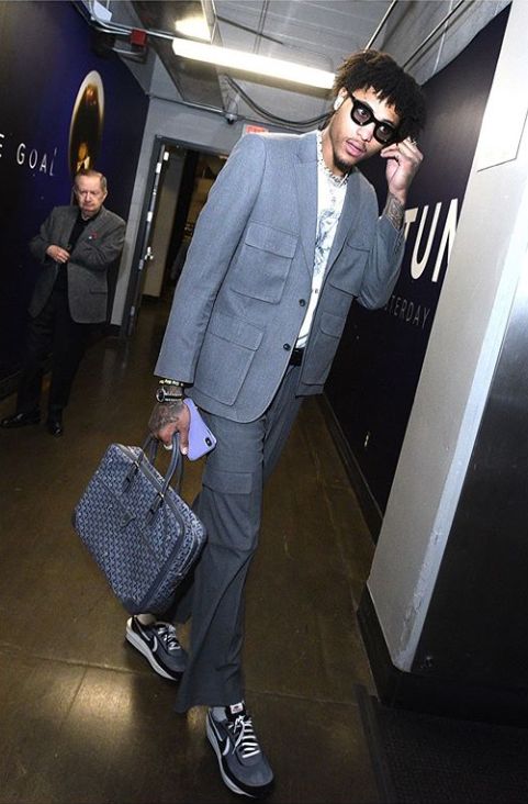 TravisScottxNike大招来袭！“黑*诱色**惑”势必引发不小波动