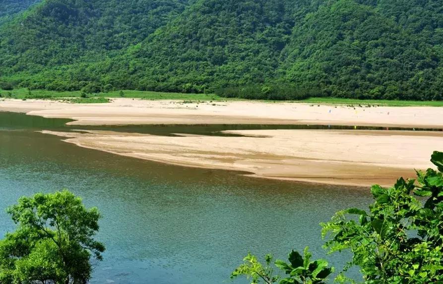 丹东沙里寨金沙湾,中国沙滩足球锦标赛