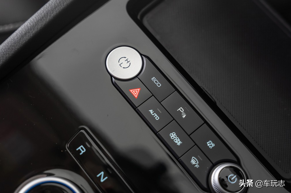 新款比亚迪e6纯电动车多少钱,比亚迪e6纯电动面包车