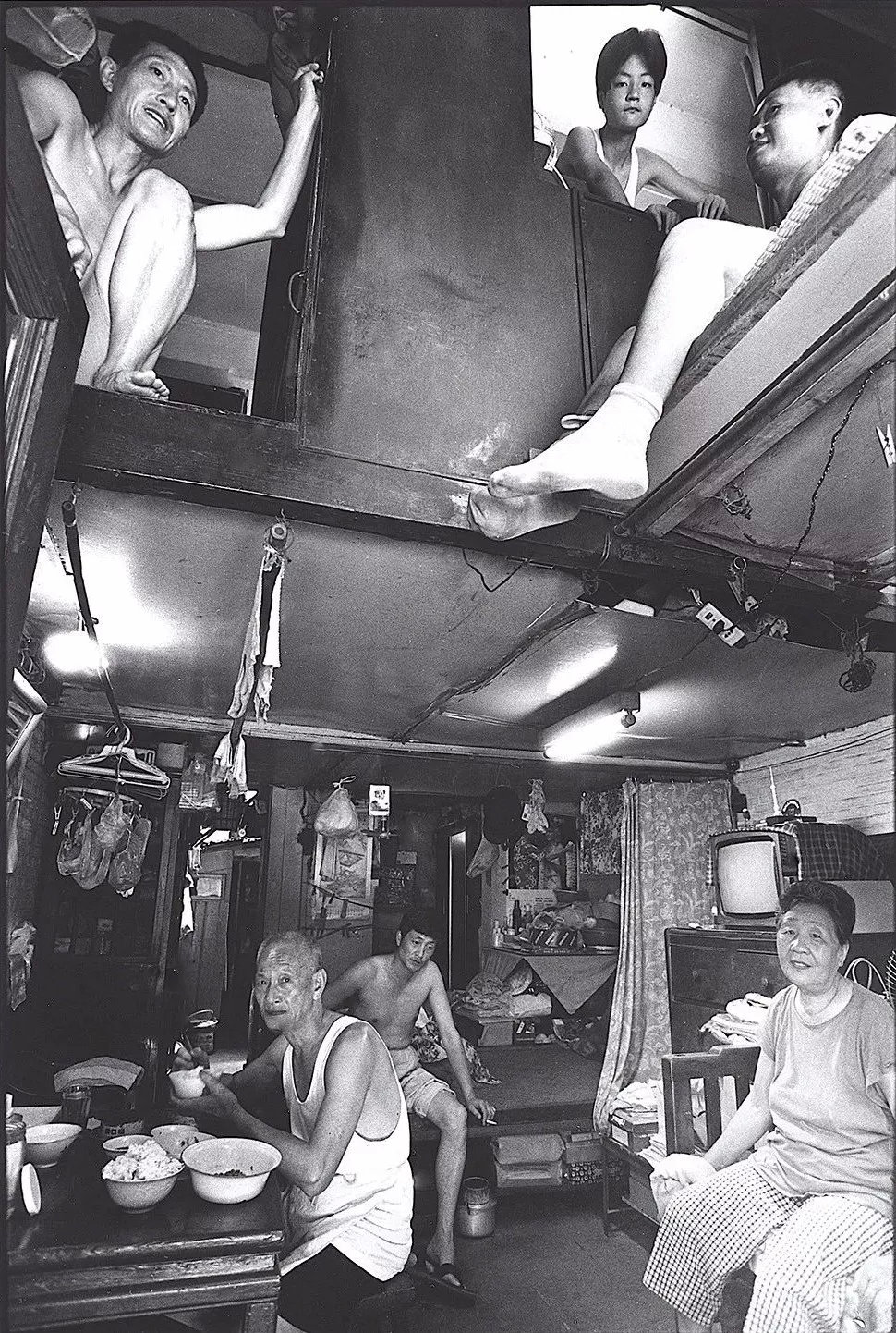 上海蜗居年代的真实故事,上海老蜗居照片